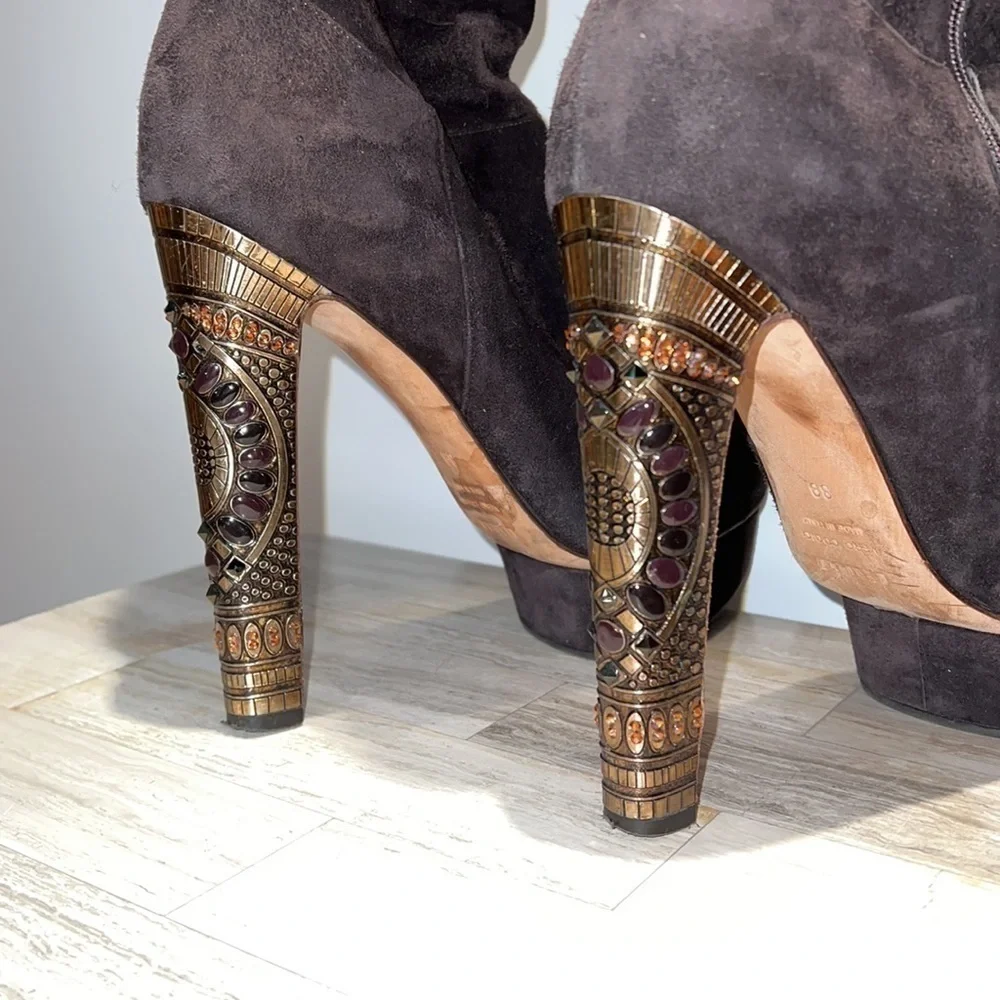 Le Silla 39/US 9 Brown Suede Metal Crystal Embellished Platform Tall Boots
